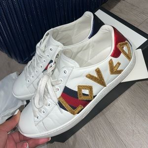 Used Gucci shoes